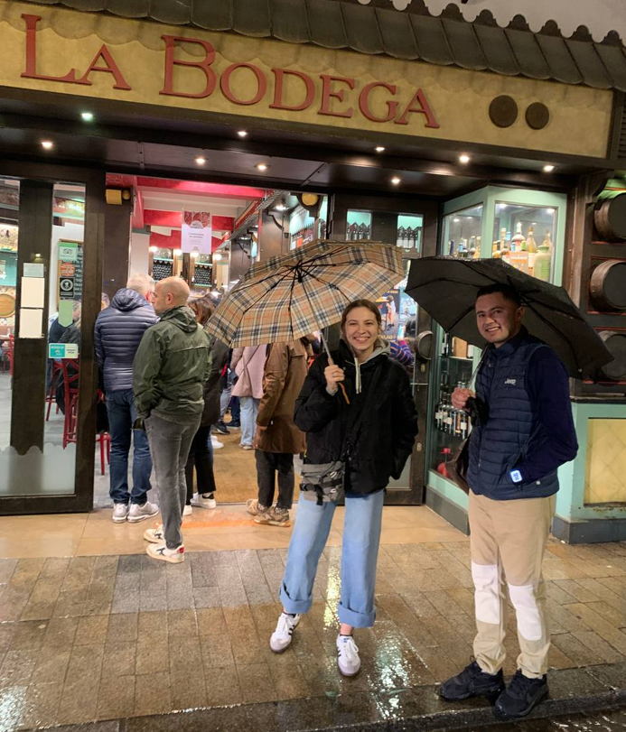 Наші менеджери У Іспанії